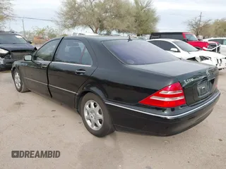 2001 Mercedes-Benz S-Class with VIN WDBNG75J71A135899, listed as a IAAI auction lot 41534215 with 51,646 mi miles. Bid and sale history available at carsss.com. Image 3.