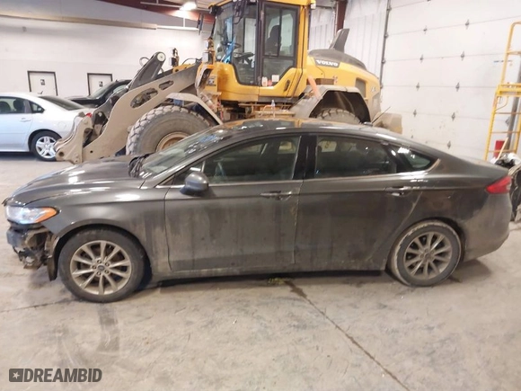 2017 Ford Fusion SE with VIN 3FA6P0HD5HR306044, listed as a IAAI auction lot 41519910 with 163,333 mi miles. Bid and sale history available at carsss.com. Image 14.