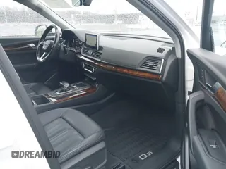 2018 Audi Q5 Premium Plus with VIN WA1BNAFY2J2111095, listed as a IAAI auction lot 41977544 with 107,852 mi miles. Bid and sale history available at carsss.com. Image 5.