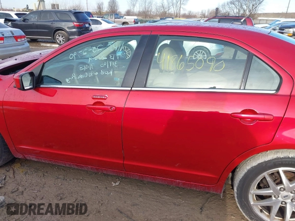 2010 Ford Fusion SEL with VIN 3FAHP0CG3AR301876, listed as a IAAI auction lot 41865090 with 186,465 mi miles. Bid and sale history available at carsss.com. Image 14.