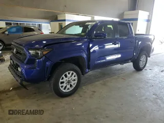 2024 Toyota Tacoma SR5 z VIN 3TYLB5JN2RT012213, wystawiony jako Copart lot #55117645 z przebiegiem 14 976 mil mil oraz Szkoda całkowita • Salvage title. Historia ofert i sprzedaży dostępna na DreamBid. Obrazek 1.