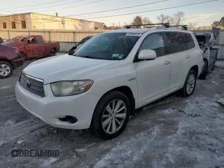 2009 Toyota Highlander Hybrid with VIN JTEEW41AX92033927, listed as a Copart auction lot 42945315 with 200,892 mi miles and Clean Title. Bid and sale history available at carsss.com. Image 1.
