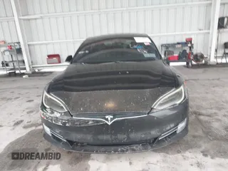 2017 Tesla Model S 60 z VIN 5YJSA1E17HF179051, wystawiony jako IAAI lot #42430013 z przebiegiem 201 174 mil mil oraz . Historia ofert i sprzedaży dostępna na DreamBid. Obrazek 13.