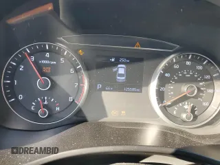 2019 Kia Cadenza Technology with VIN KNALC4J13K5164705, listed as a Copart auction lot 75768394 with 125,585 mi miles and Salvage Title. Bid and sale history available at carsss.com. Image 9.