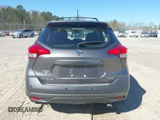2020 Nissan Kicks SR with VIN 3N1CP5DV7LL514840, listed as a IAAI auction lot 41818362 with 77,891 mi miles. Bid and sale history available at carsss.com. Image 16.