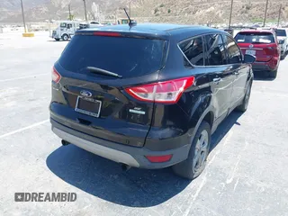 2013 Ford Escape SE z VIN 1FMCU0GX5DUA13261, wystawiony jako IAAI lot #42548111 z przebiegiem 183 037 mil mil oraz . Historia ofert i sprzedaży dostępna na DreamBid. Obrazek 4.