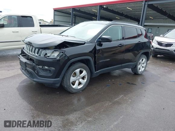 2018 Jeep Compass Latitude z VIN 3C4NJDBB7JT232821, wystawiony jako IAAI lot #42509561 z przebiegiem 142 526 mil mil oraz . Historia ofert i sprzedaży dostępna na DreamBid. Obrazek 18.