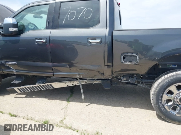 2019 Ford F-250 XL with VIN 1FT7W2BT1KEG69559, listed as a IAAI auction lot 37327070 with 75,189 mi miles and . Bid and sale history available at DreamBid. Image 6.