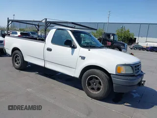 2002 Ford F-150 XL z VIN 1FTRF17W72NA85298, wystawiony jako IAAI lot #42432928 z przebiegiem 255 586 mil mil oraz . Historia ofert i sprzedaży dostępna na DreamBid. Obrazek 1.