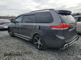 2013 Toyota Sienna XLE with VIN 5TDDK3DC4DS049917, listed as a Copart auction lot 49036775 with 283,608 mi miles and Clean Title. Bid and sale history available at DreamBid. Image 2.