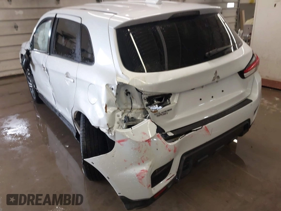 2023 Mitsubishi Outlander ES z VIN JA4ARUAU3PU016211, wystawiony jako IAAI lot #41554954 z przebiegiem 10 778 mil mil oraz . Historia ofert i sprzedaży dostępna na DreamBid. Obrazek 6.