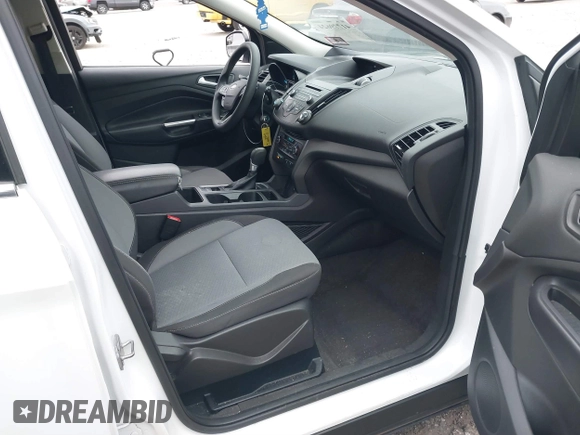 2017 Ford Escape SE with VIN 1FMCU9GD7HUA56550, listed as a IAAI auction lot 41779624 with 133,231 mi miles. Bid and sale history available at carsss.com. Image 5.