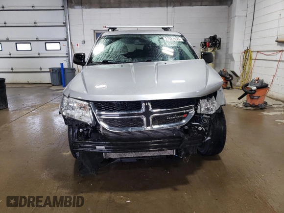 2018 Dodge Journey SE with VIN 3C4PDCAB0JT527478, listed as a Copart auction lot 51521555 with 102,857 mi miles and Salvage Title. Bid and sale history available at carsss.com. Image 5.