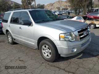 2011 Ford Expedition XLT z VIN 1FMJU1J55BEF53897, wystawiony jako IAAI lot #41398779 z przebiegiem 223 866 mil mil oraz . Historia ofert i sprzedaży dostępna na DreamBid. Obrazek 1.