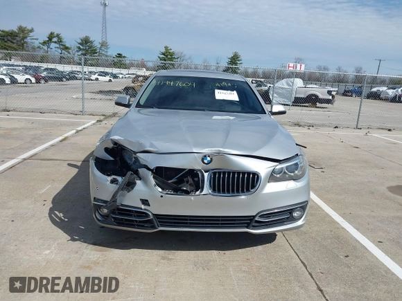 2015 BMW 5 Series 535i z VIN WBA5B1C57FG127497, wystawiony jako IAAI lot #41947604 z przebiegiem 145 577 mil mil oraz . Historia ofert i sprzedaży dostępna na DreamBid. Obrazek 12.