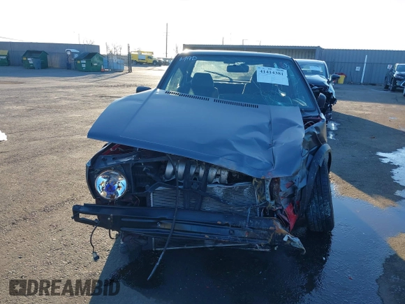 1991 Volkswagen Golf с VIN 3VWDK21G2MM035741, выставлен на аукционе IAAI как лот 41414381 с пробегом Не указан миль и . История ставок и продаж доступна на DreamBid. Изображение 12.