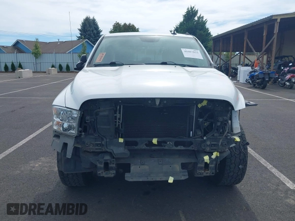 2017 Ram 1500 Big Horn z VIN 3C6RR7LT6HG794884, wystawiony jako IAAI lot #40407022 z przebiegiem 102 970 mil mil oraz . Historia ofert i sprzedaży dostępna na DreamBid. Obrazek 13.