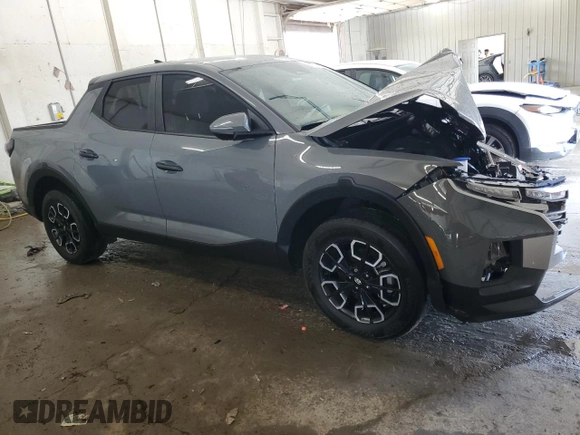 2024 Hyundai Santa Cruz SEL z VIN 5NTJBDDE8RH117547, wystawiony jako Copart lot #62145825 z przebiegiem 10 835 mil mil oraz Szkoda całkowita • Salvage title. Historia ofert i sprzedaży dostępna na DreamBid. Obrazek 4.