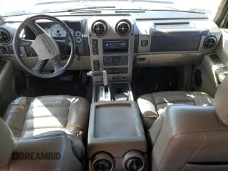 2003 Hummer H2 z VIN 5GRGN23U33H102150, wystawiony jako Copart lot #56997295 z przebiegiem Nie podano mil oraz Tytuł czysty. Historia ofert i sprzedaży dostępna na DreamBid. Obrazek 8.