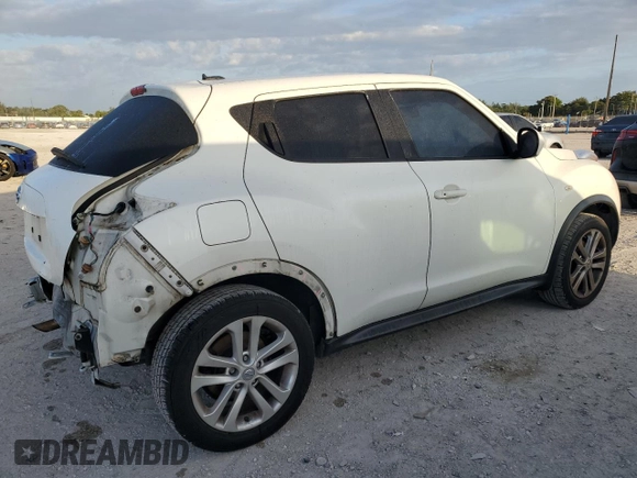 2014 Nissan Juke S with VIN JN8AF5MR5ET453579, listed as a Copart auction lot 52574085 with Not Provided miles and Salvage Title. Bid and sale history available at DreamBid. Image 3.