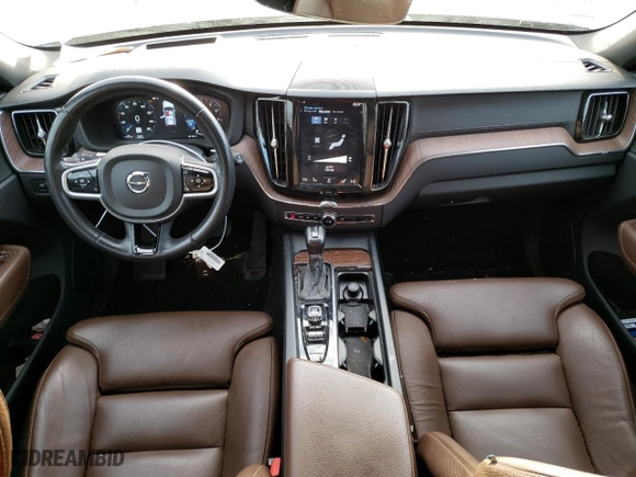 2018 Volvo XC60 Inscription with VIN YV4102RL9J1086172, listed as a Copart auction lot 68885162 with 96,375 mi miles. Bid and sale history available at carsss.com. Image 8.