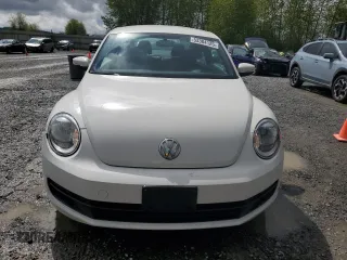 2013 Volkswagen Beetle 2.5L with VIN 3VWJP7AT9DM675704, listed as a Copart auction lot 53384125 with 27,902 mi miles and Salvage Title. Bid and sale history available at DreamBid. Image 5.