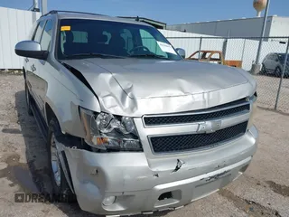 2009 Chevrolet Tahoe 2LT z VIN 1GNEC23379R258434, wystawiony jako IAAI lot #41558672 z przebiegiem 133 646 mil mil oraz . Historia ofert i sprzedaży dostępna na DreamBid. Obrazek 6.