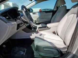 2018 Hyundai Sonata SE with VIN KMHE24L32JA079692, listed as a Copart auction lot 52740095 with 100,320 mi miles and Salvage Title. Bid and sale history available at DreamBid. Image 7.