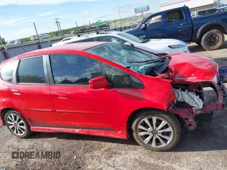 2013 Honda Fit Sport z VIN JHMGE8H51DC080183, wystawiony jako IAAI lot #42178982 z przebiegiem 174 133 mil mil oraz . Historia ofert i sprzedaży dostępna na DreamBid. Obrazek 13.