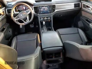 2022 Volkswagen Atlas SE z VIN 1V2KE2CA8NC204883, wystawiony jako Copart lot #87085664 z przebiegiem 63 428 mil mil oraz Nie do naprawy • Non repairable. Historia ofert i sprzedaży dostępna na DreamBid. Obrazek 8.