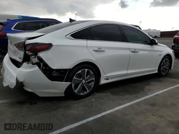 2018 Hyundai Sonata Hybrid Limited with VIN KMHE34L35JA083412, listed as a Copart auction lot 43350195 with 106,217 mi miles and Clean Title. Bid and sale history available at carsss.com. Image 3.