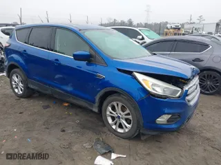 2017 Ford Escape SE with VIN 1FMCU0GD2HUD34170, listed as a IAAI auction lot 41568101 with 109,387 mi miles. Bid and sale history available at carsss.com. Image 1.