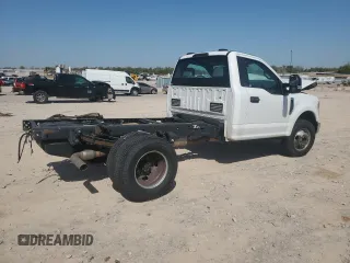 2022 Ford F-350 with VIN 1FDRF3G60NEE17240, listed as a Copart auction lot 52053935 with 84,918 mi miles and Salvage title. Bid and sale history available at DreamBid. Image 3.