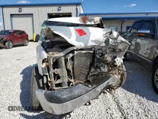 2002 GMC Sierra 1500 SLE z VIN 2GTEK19T821190950, wystawiony jako Copart lot #49686615 z przebiegiem Nie podano mil oraz Czysty tytuł • Clean title. Historia ofert i sprzedaży dostępna na DreamBid. Obrazek 5.