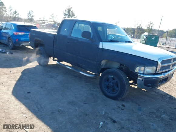 1998 Dodge Ram 1500 with VIN 3B7HF13YXWG142885, listed as a IAAI auction lot 41404805 with 252,588 mi miles. Bid and sale history available at carsss.com. Image 1.