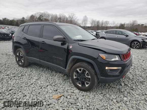 2018 Jeep Compass Trailhawk with VIN 3C4NJDDBXJT187550, listed as a Copart auction lot 44202325 with 108,579 mi miles and Salvage Title. Bid and sale history available at carsss.com. Image 4.