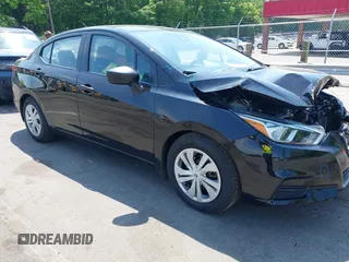 2020 Nissan Versa S z VIN 3N1CN8DV1LL877660, wystawiony jako IAAI lot #42156449 z przebiegiem 80 611 mil mil oraz . Historia ofert i sprzedaży dostępna na DreamBid. Obrazek 1.