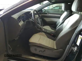 2019 Volkswagen Arteon SEL Premium R-Line z VIN WVWTR7AN3KE005513, wystawiony jako Copart lot #39331244 z przebiegiem 77 595 mil mil oraz . Historia ofert i sprzedaży dostępna na DreamBid. Obrazek 7.
