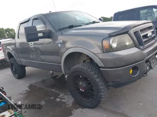 2008 Ford F-150 XLT с VIN 1FTPW14508FA83463, выставлен на аукционе IAAI как лот 42521438 с пробегом 277 220 миль миль и . История ставок и продаж доступна на DreamBid. Изображение 1.