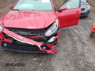 2020 Kia Forte LXS z VIN 3KPF24AD9LE215384, wystawiony jako IAAI lot #40951994 z przebiegiem 72 255 mil mil oraz . Historia ofert i sprzedaży dostępna na DreamBid. Obrazek 21.