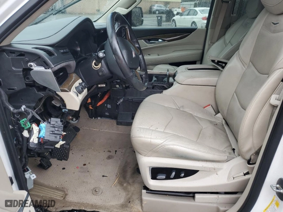 2019 Cadillac Escalade Luxury with VIN 1GYS4BKJ0KR213635, listed as a Copart auction lot 82604024 with 0 mi miles and Salvage Title. Bid and sale history available at carsss.com. Image 7.