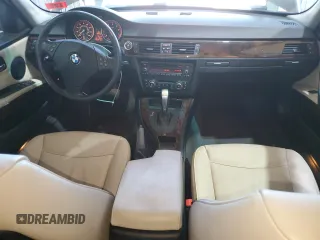 2011 BMW 3 Series 328i xDrive z VIN WBAPK5C55BF123867, wystawiony jako Copart lot #54008675 z przebiegiem 136 222 mil mil oraz Szkoda całkowita • Salvage title. Historia ofert i sprzedaży dostępna na DreamBid. Obrazek 8.