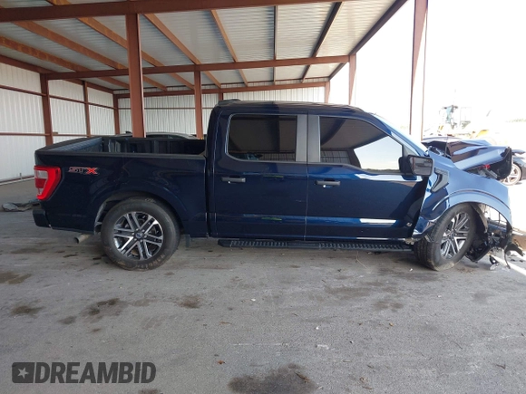 2023 Ford F-150 XL z VIN 1FTEW1CPXPFC16643, wystawiony jako IAAI lot #42205858 z przebiegiem Nie podano mil oraz . Historia ofert i sprzedaży dostępna na DreamBid. Obrazek 12.