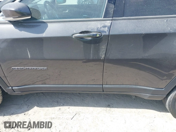 2020 Jeep Compass Limited with VIN 3C4NJDCB1LT245890, listed as a IAAI auction lot 41791500 with 51,042 mi miles. Bid and sale history available at carsss.com. Image 14.