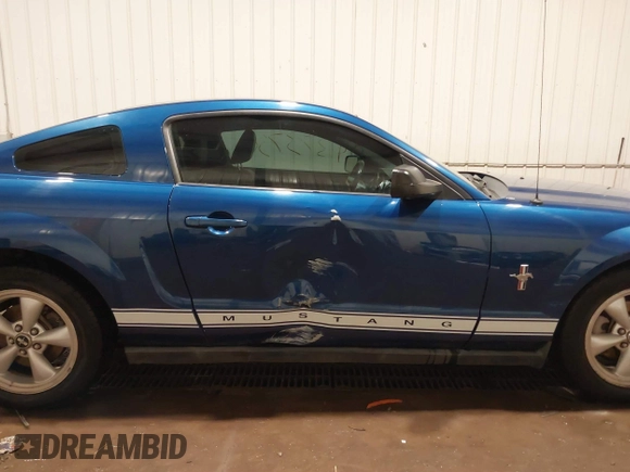 2007 Ford Mustang Deluxe with VIN 1ZVFT80N575320680, listed as a IAAI auction lot 41373758 with 109,588 mi miles and . Bid and sale history available at DreamBid. Image 13.