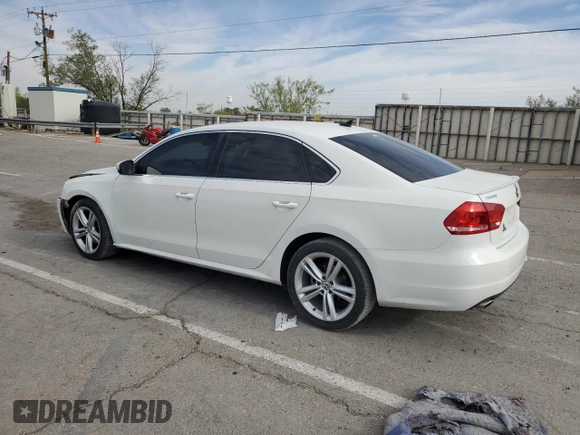 2015 Volkswagen Passat SE с VIN 1VWBV7A39FC090734, выставлен на аукционе Copart как лот 56257835 с пробегом 115 437 миль миль и Списание • Salvage title. История ставок и продаж доступна на DreamBid. Изображение 2.