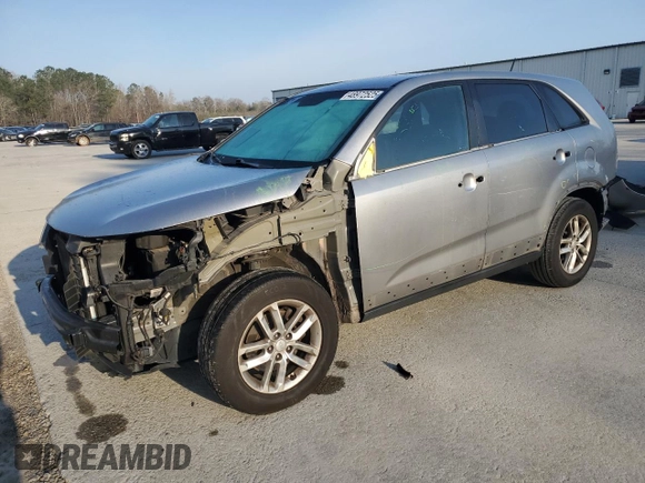 2015 Kia Sorento LX with VIN 5XYKT3A64FG589870, listed as a Copart auction lot 48972525 with 152,101 mi miles and Salvage Title. Bid and sale history available at carsss.com. Image 1.
