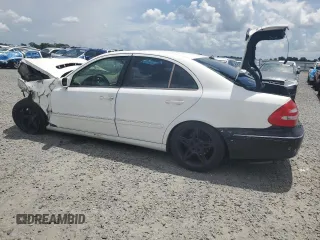 2003 Mercedes-Benz E 320 z VIN WDBUF65J33A131165, wystawiony jako Copart lot #58380895 z przebiegiem Nie podano mil oraz Szkoda całkowita • Salvage title. Historia ofert i sprzedaży dostępna na DreamBid. Obrazek 2.