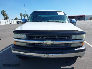 2001 Chevrolet Silverado 1500 LS with VIN 1GCEC19V61Z168966, listed as a IAAI auction lot 41824590 with 247,078 mi miles. Bid and sale history available at carsss.com. Image 12.
