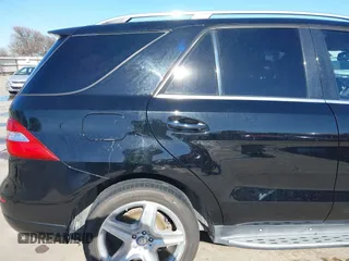 2015 Mercedes-Benz M 400 with VIN 4JGDA5GB1FA510309, listed as a IAAI auction lot 41603810 with 109,391 mi miles and . Bid and sale history available at DreamBid. Image 19.